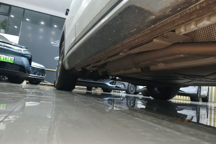 比亚迪 宋L DM-i 2025款 智驾版 160km 超越型局部细节9001