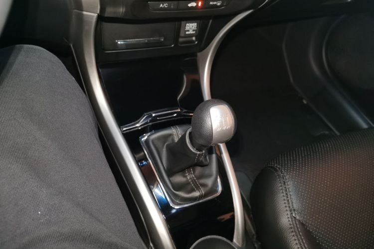 本田 凌派 2016款 1.8L 手动豪华版局部细节18