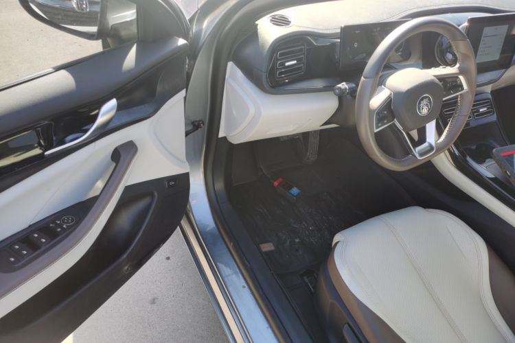 比亚迪 秦PLUS 2024款 荣耀版 DM-i 55KM领先型中控内饰20