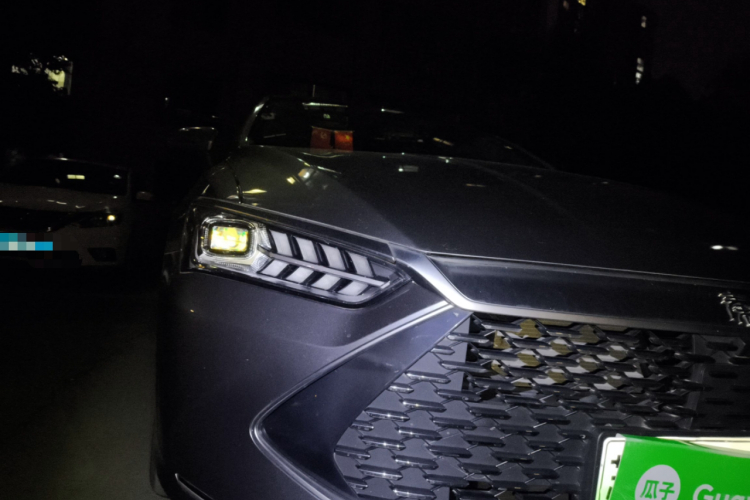 比亚迪 秦PLUS 2021款 DM-i 55KM 旗舰型车身外观8