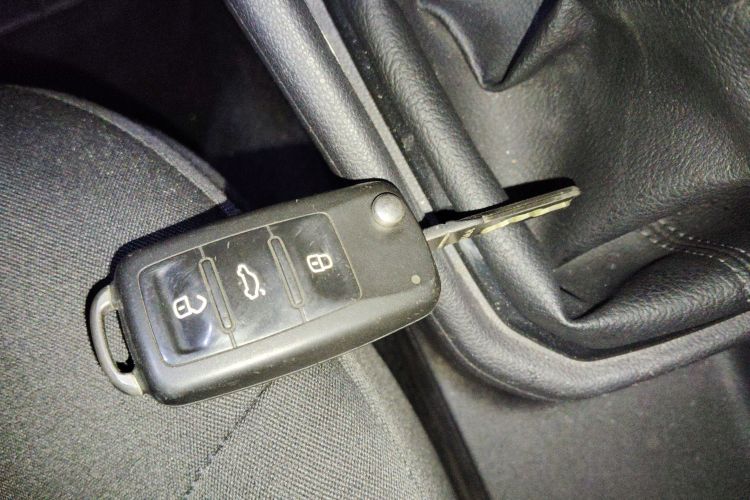 大众 捷达 2019款 梦想版 1.5L 手动时尚型中控内饰11