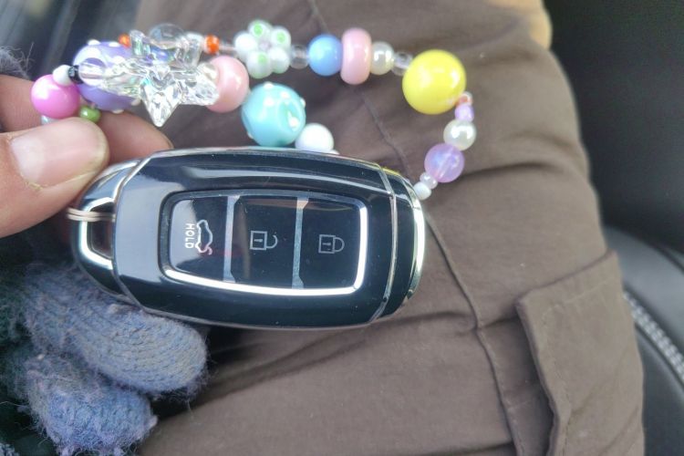 现代 伊兰特 2023款 1.5L CVT GLX精英版中控内饰11