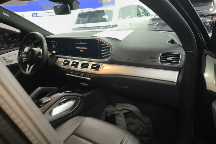 奔驰GLE轿跑 2020款 GLE 450 4MATIC 轿跑SUV 时尚型中控内饰12