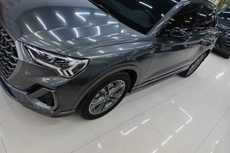 奥迪Q3 2024款 40 TFSI 时尚动感型车身外观6003