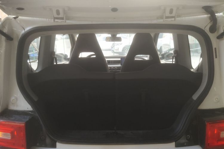 五菱汽车 宏光MINIEV 2021款 马卡龙时尚款 三元锂机舱底盘23