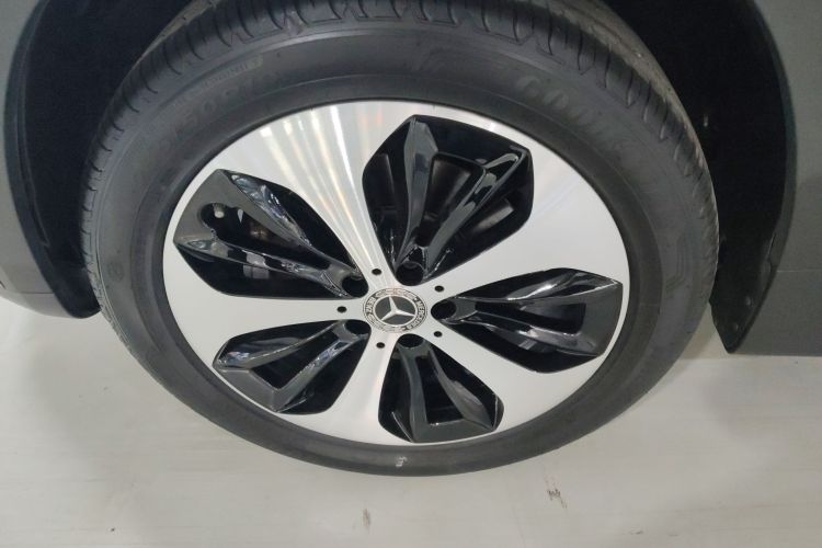 奔驰GLB 2022款 GLB 220 时尚型车身外观6002