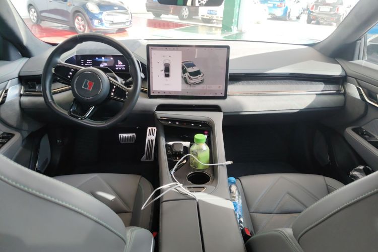 极氪001 2021款 超长续航单电机 WE版中控内饰7002