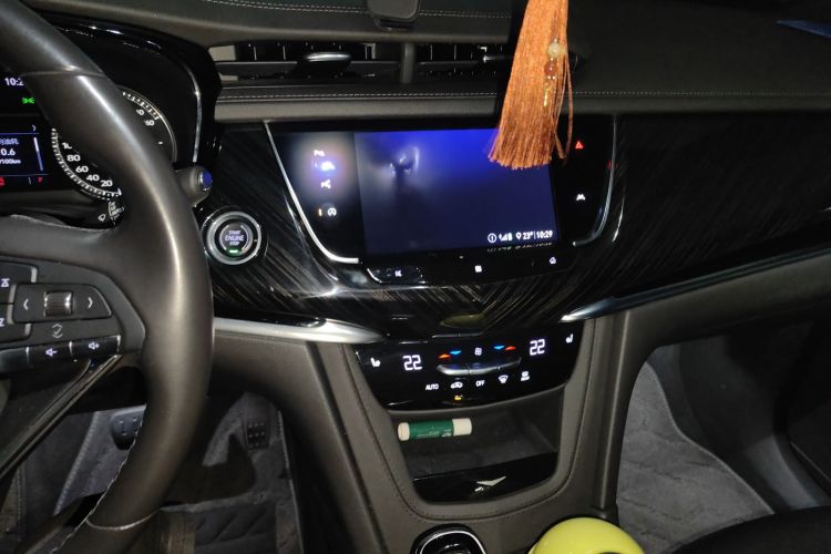 凯迪拉克XT6 2020款 28T 六座豪华型中控内饰16