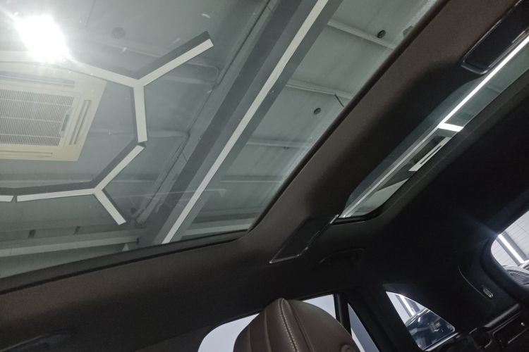 奔驰GLC 2022款 GLC 300 L 4MATIC 动感型臻藏版局部细节22