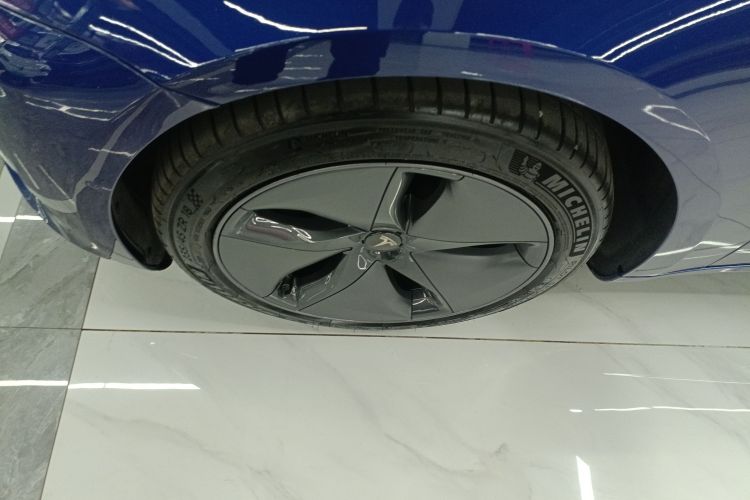 特斯拉 Model 3 2020款 改款 长续航后轮驱动版车身外观6006