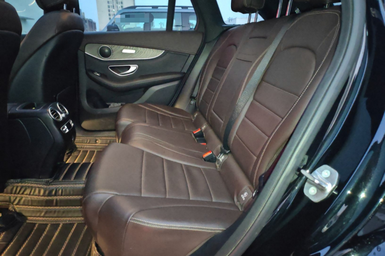 奔驰GLC 2020款 改款 GLC 300 L 4MATIC 动感型中控内饰21