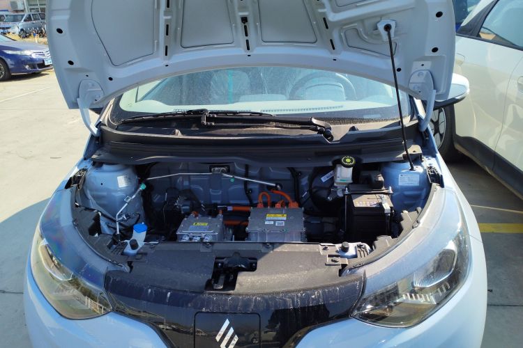 江铃集团新能源 易至EV2 2024款 201km 舒适型机舱底盘24