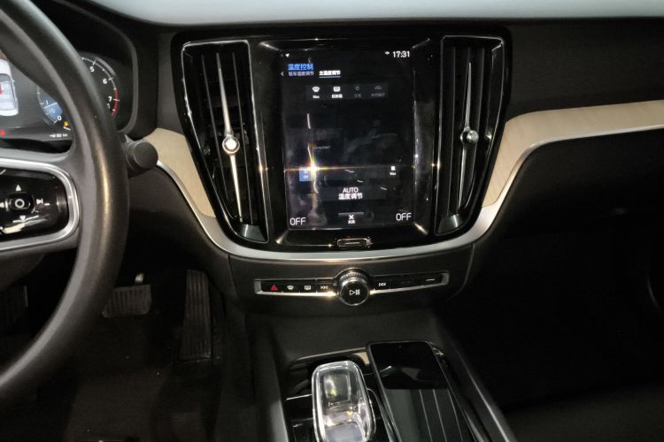 沃尔沃S60 2022款 B4 智远豪华版局部细节16