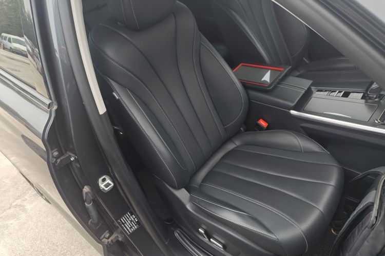 荣威RX5 MAX 2022款 1.5T 自动有为尊贵版局部细节41