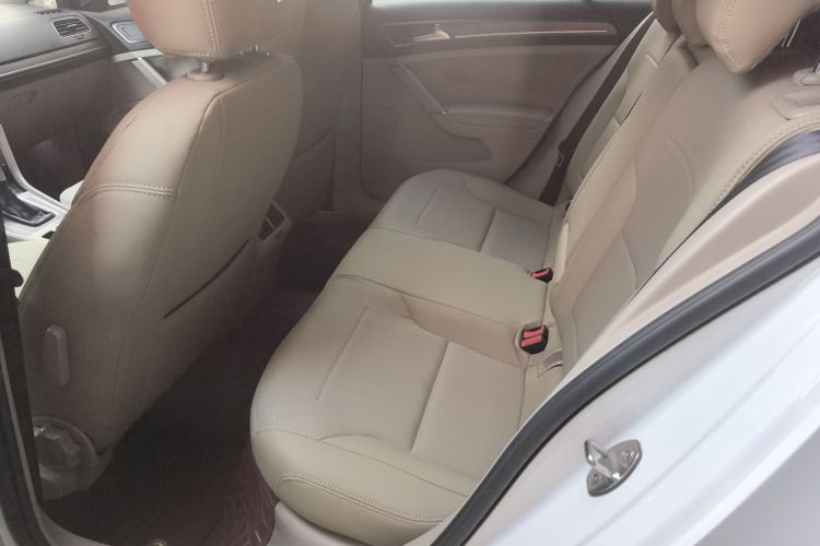 大众 高尔夫 2016款 1.6L 自动舒适型中控内饰21