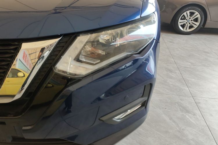 日产 奇骏 2017款 2.0L CVT舒适版 2WD车身外观36