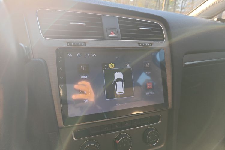 大众 高尔夫 2015款 1.6L 自动舒适型中控内饰16