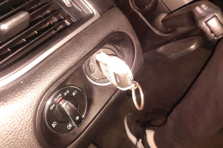 保时捷 2014款 Macan 2.0T中控内饰11