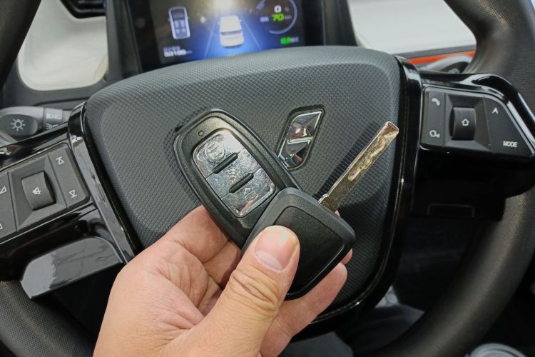 五菱汽车 宏光MINIEV 2020款 自在款 三元锂中控内饰11