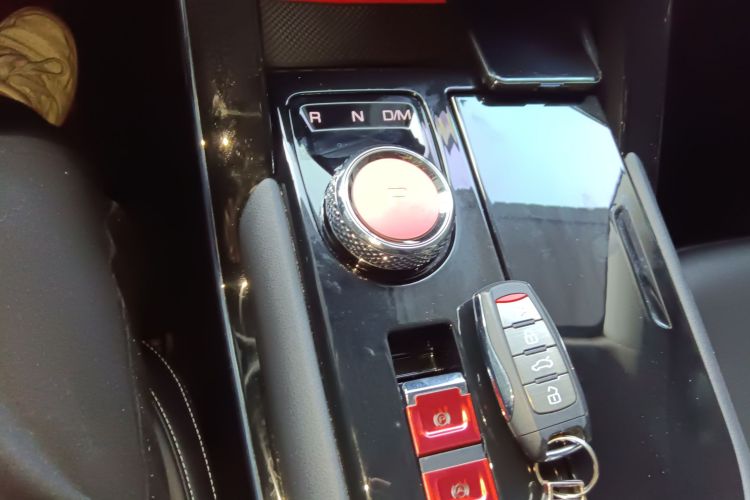 哈弗H6 2021款 第三代 2.0T 自动两驱Max中控内饰18