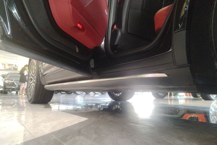 保时捷 2019款 Cayenne 3.0T局部细节9002