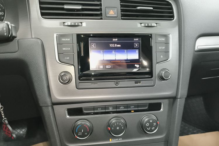 大众 高尔夫 2016款 230TSI 自动舒适型中控内饰16