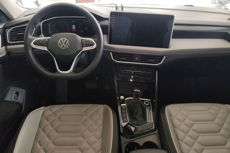 大众 探岳 2023款 300TSI 两驱豪华Plus进阶版中控内饰12