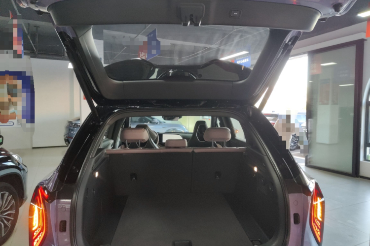 红旗天工08 2025款 680 Ultra四驱版机舱底盘23