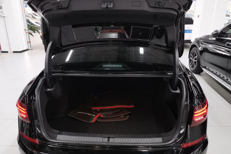 大众 帕萨特 2021款 330TSI 豪华版机舱底盘23