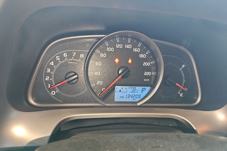 丰田 RAV4荣放 2015款 2.0L CVT两驱风尚版中控内饰14