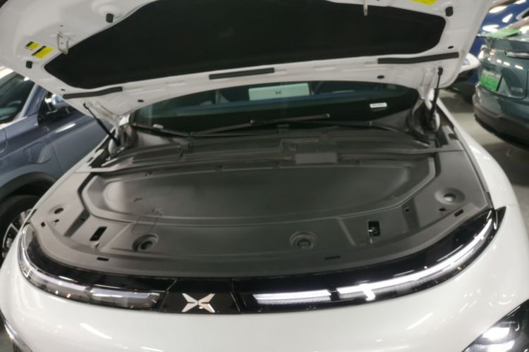 小鹏G6 2023款 580 长续航 Max机舱底盘24