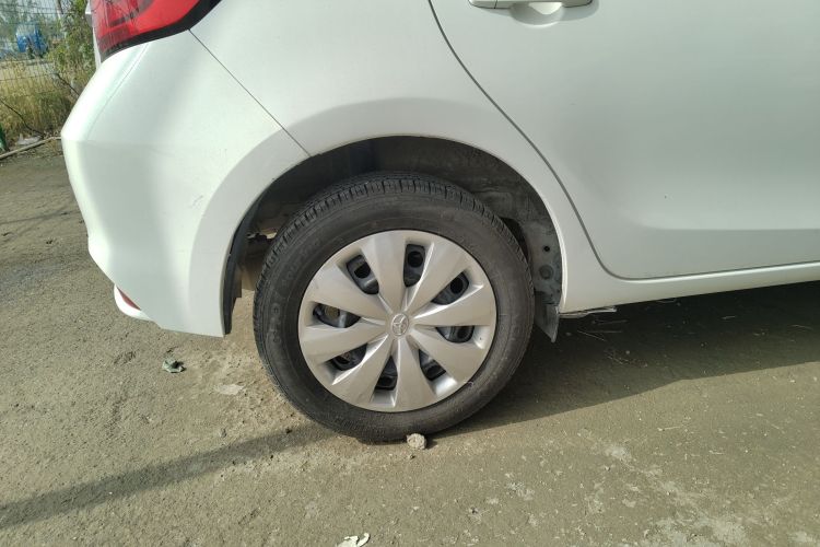 丰田 YARiS L 致炫 2021款 1.5L CVT领先版车身外观6008