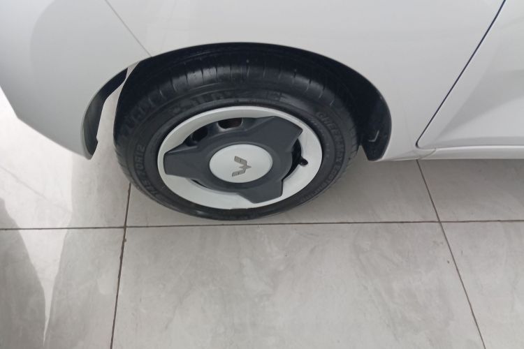 五菱汽车 宏光MINIEV 2021款 马卡龙夹心款 170km 磷酸铁锂车身外观6007