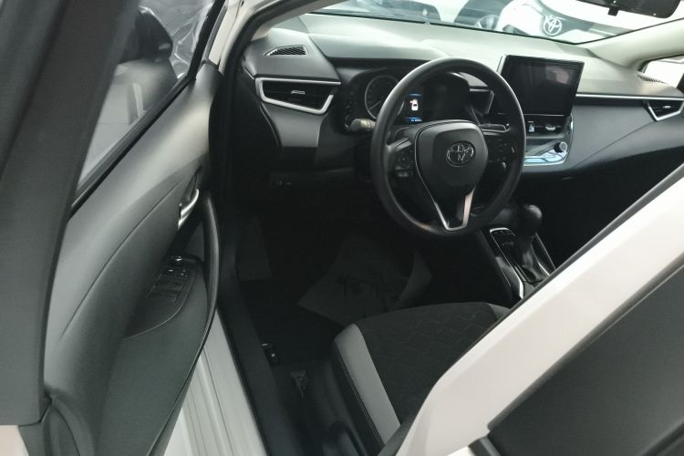 丰田 卡罗拉 2023款 1.2T 精英版中控内饰20