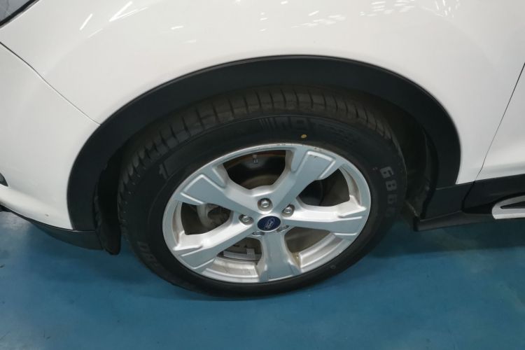 福特 翼虎 2017款 EcoBoost 180 两驱精翼型车身外观35