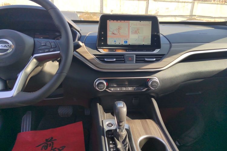 日产 天籁 2021款 2.0L XL 舒适版中控内饰16