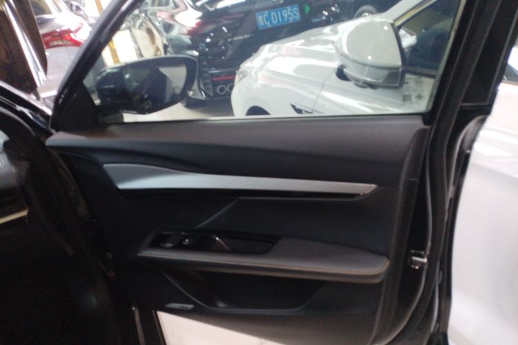 名爵 MG5天蝎座 2022款 1.5T Trophy运动豪享版中控内饰7005