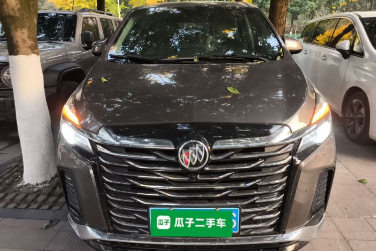 别克GL8 2023款 陆上公务舱 舒适型车身外观2