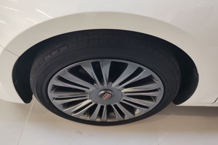 红旗H5 2020款 1.8T 自动智联旗享版车身外观6007