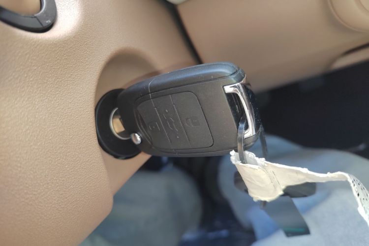 五菱汽车 宏光MINIEV 2025款 四门版 进阶款中控内饰11