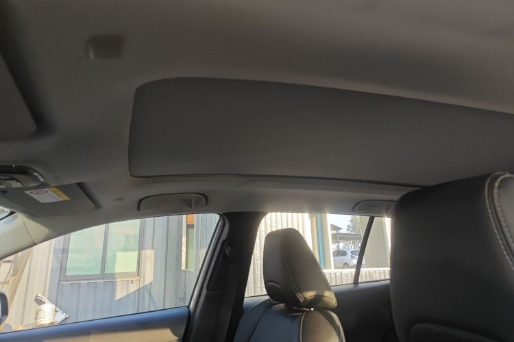 丰田 卡罗拉锐放 2022款 2.0L 旗舰版局部细节22