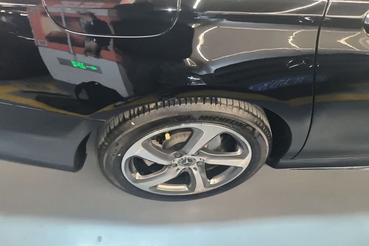 奔驰E级 2018款 E 300 L 运动豪华型车身外观6008