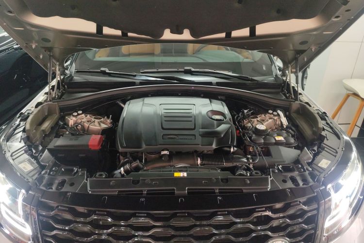 路虎 揽胜星脉 2023款 250PS 熠黑珍藏版机舱底盘24