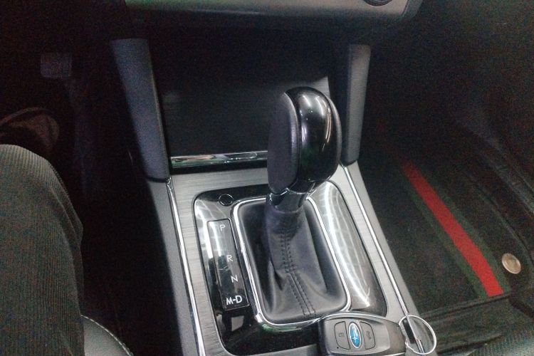 斯巴鲁 傲虎 2016款 2.5i 豪华导航版中控内饰18