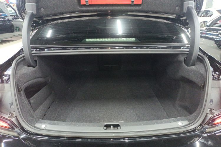 沃尔沃S90 2022款 B5 智远豪华版机舱底盘23