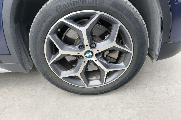 宝马X1 2018款 xDrive20Li 豪华型车身外观10