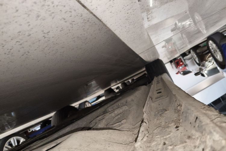 别克 君越 2018款 20T 精英型局部细节9001