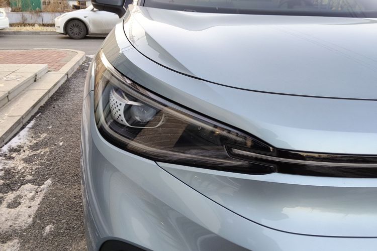 大众 ID.4 X 2025款 聪明款 纯净智享版车身外观8