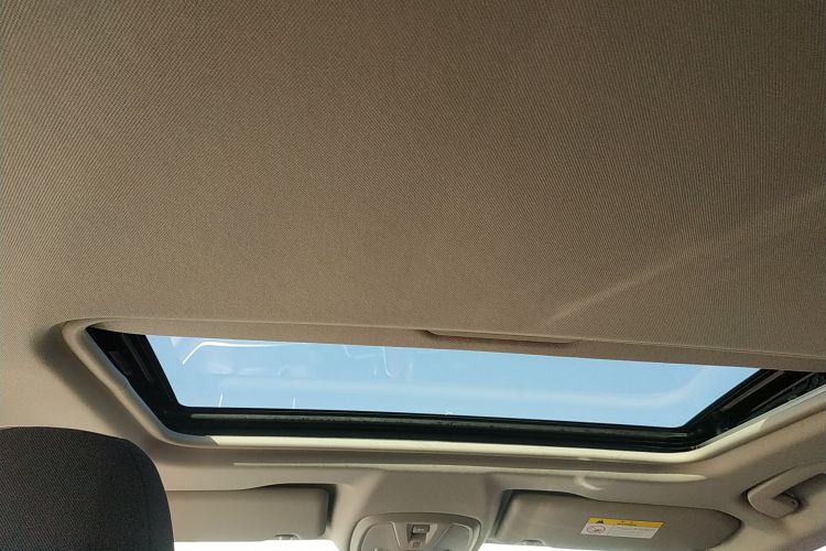 标致308 2019款 230THP 自动豪华版 国VI中控内饰22