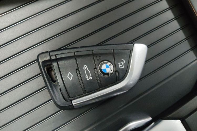 宝马X3 2020款 xDrive25i M运动套装中控内饰11